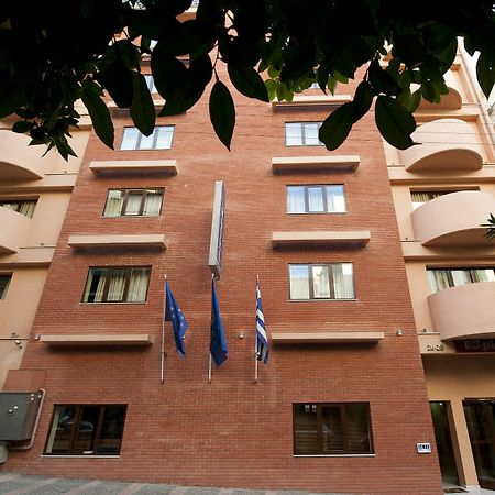 Efplias Hotel Apartments Piraeus Buitenkant foto