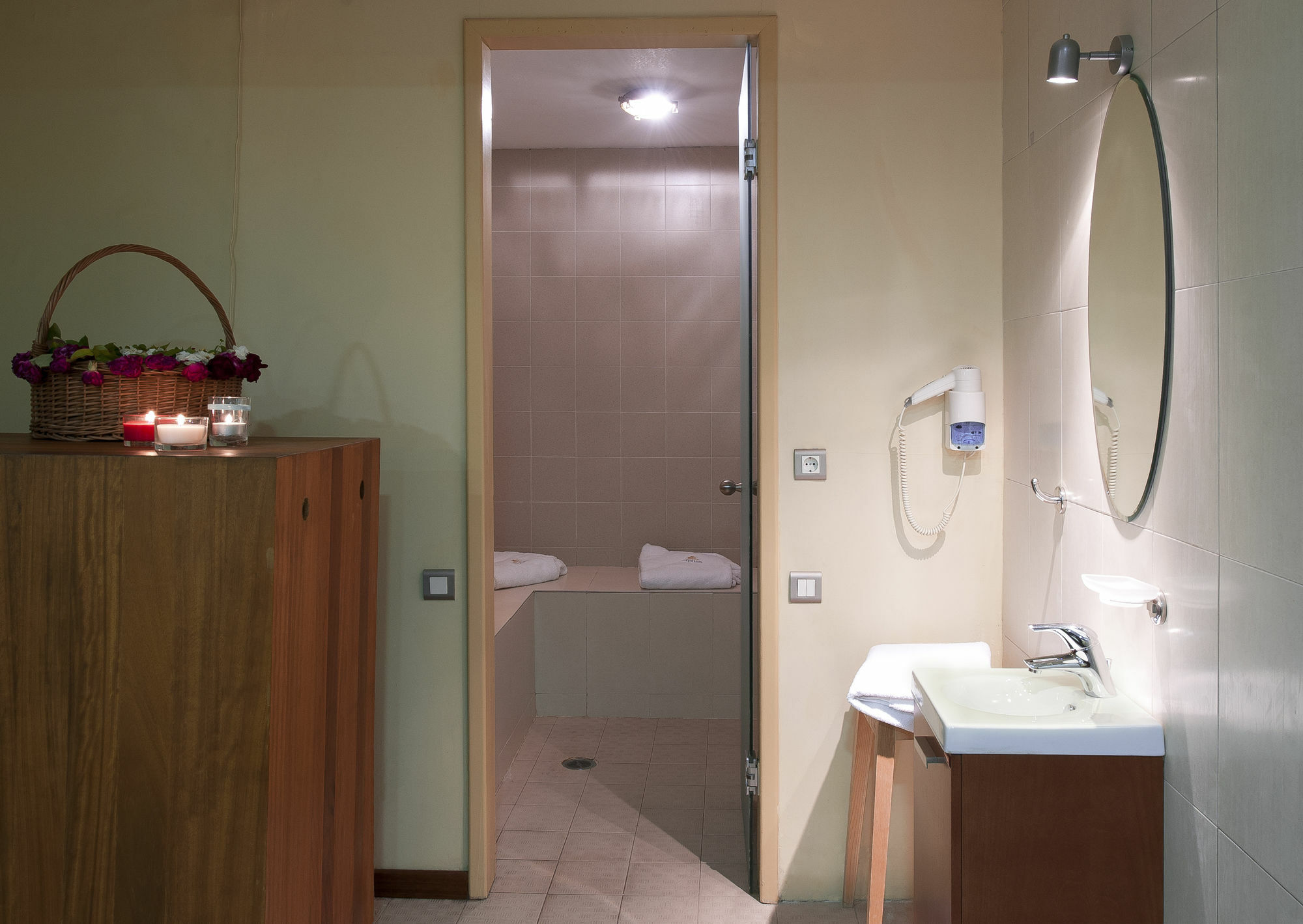 Efplias Hotel Apartments Piraeus Buitenkant foto