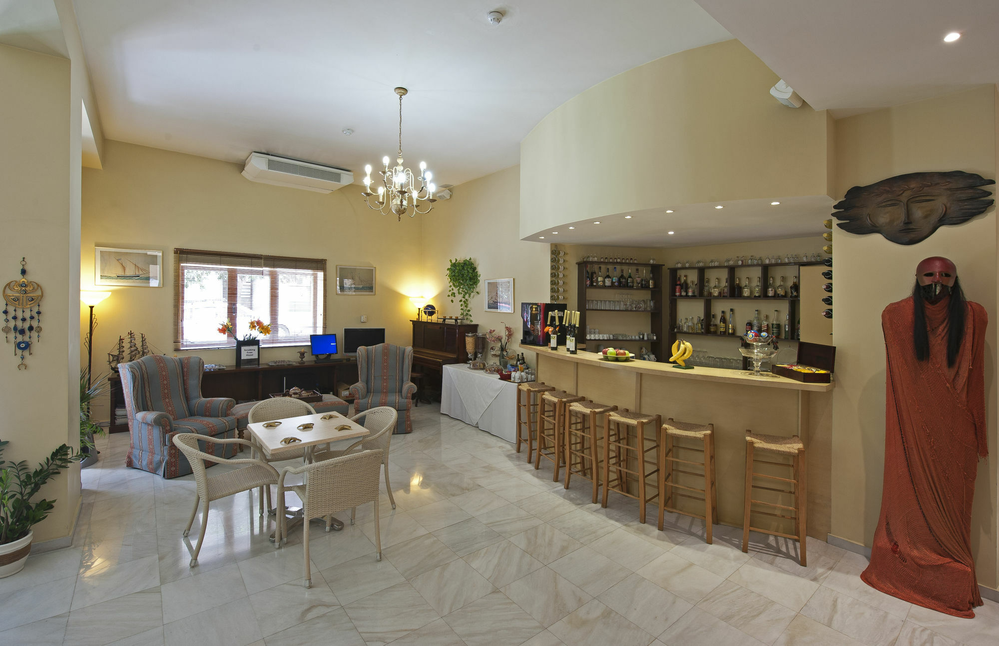 Efplias Hotel Apartments Piraeus Buitenkant foto