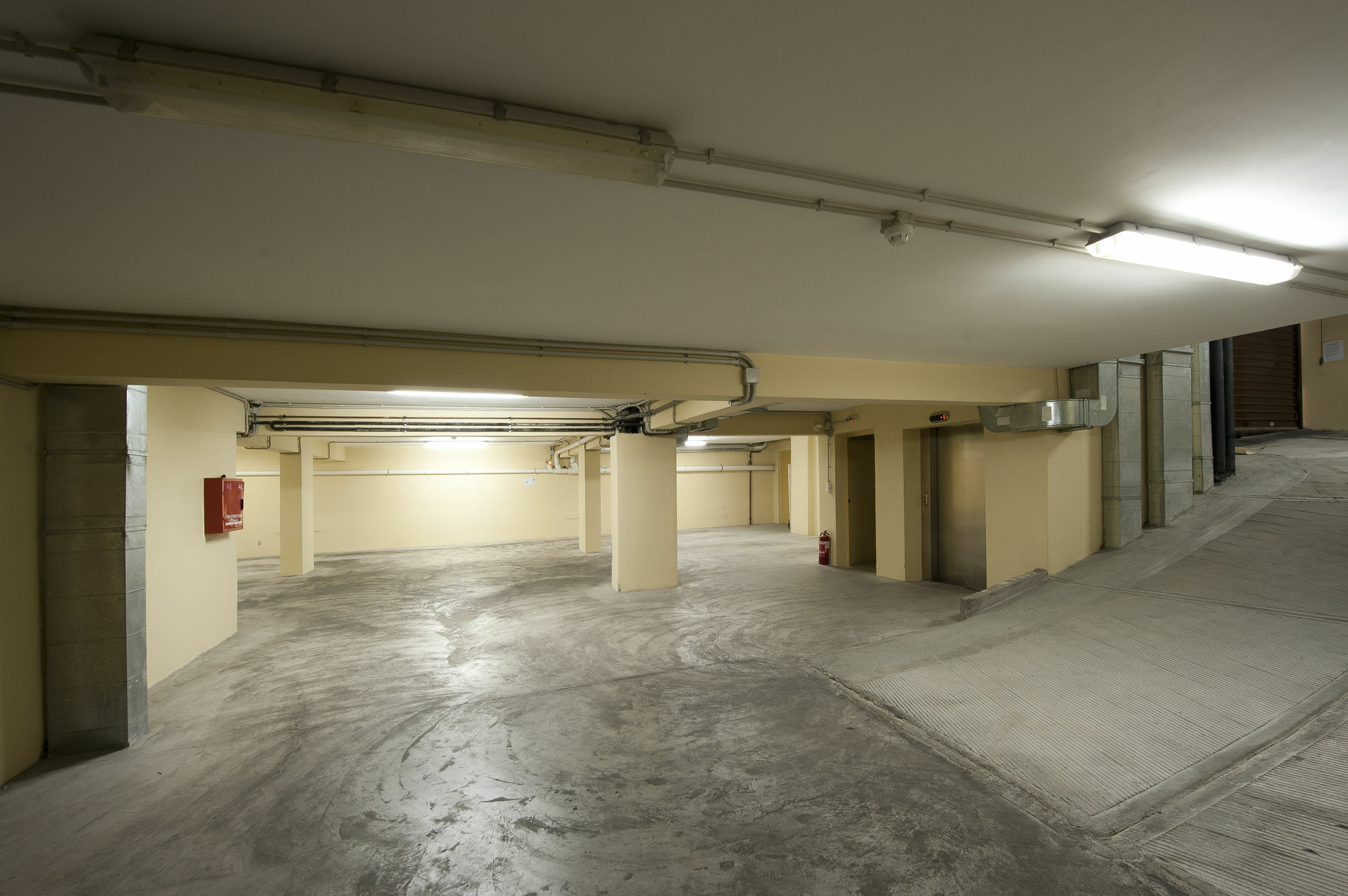 Efplias Hotel Apartments Piraeus Buitenkant foto