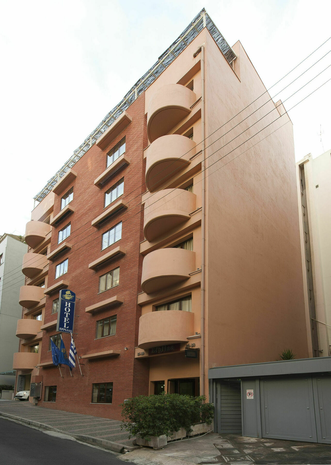Efplias Hotel Apartments Piraeus Buitenkant foto